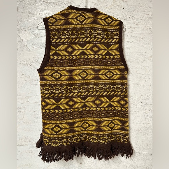 Vintage Pioneer Knit 1970s Vest - Picture 2 of 5